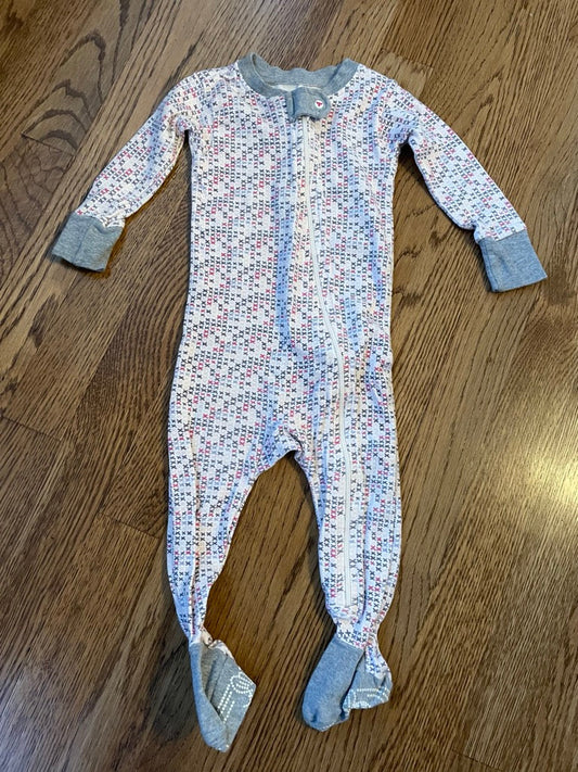 #57 Girls Burt's Bees Long sleeve X&O's onsie sleeper, 6-9 months