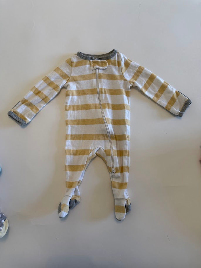 #78 REDUCED Cloud Island Multi Pajamas Gender Neutral Newborn