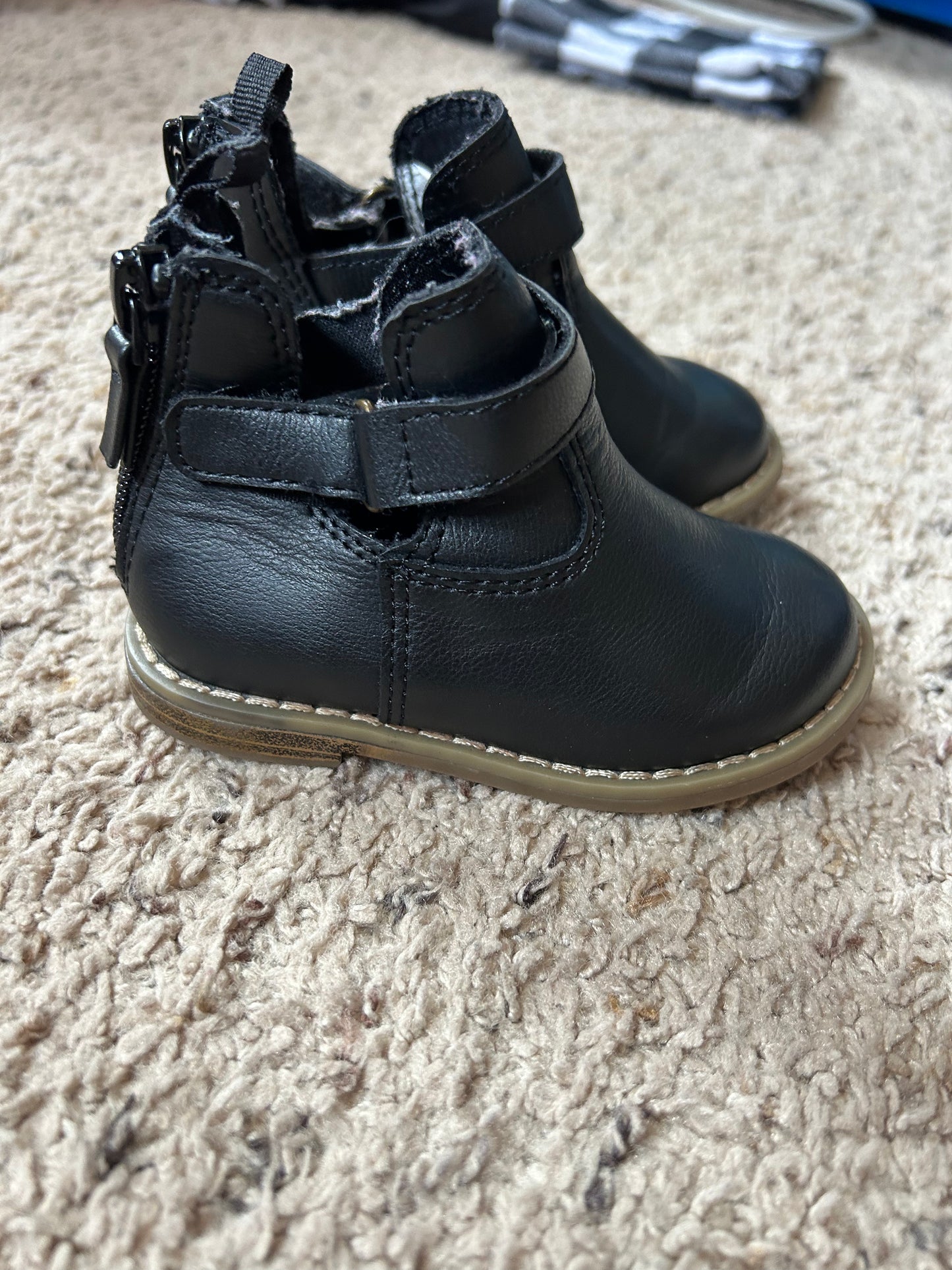Seller 120 GUC Old Navy Black Boots size 5C