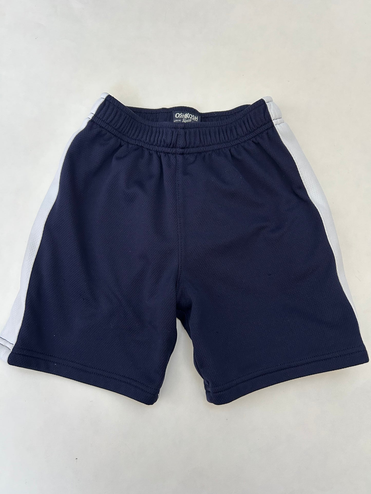 #6 Boys Size 5 Osh Kosh Navy athletic shorts