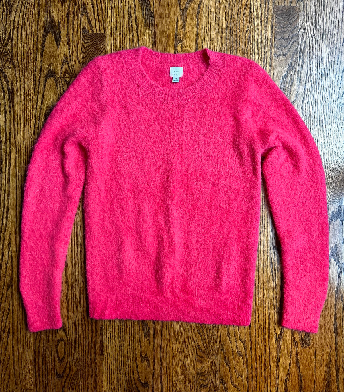Seller #115 - A New Day Women’s M Pink/Coral Fuzzy Sweater, VGUC