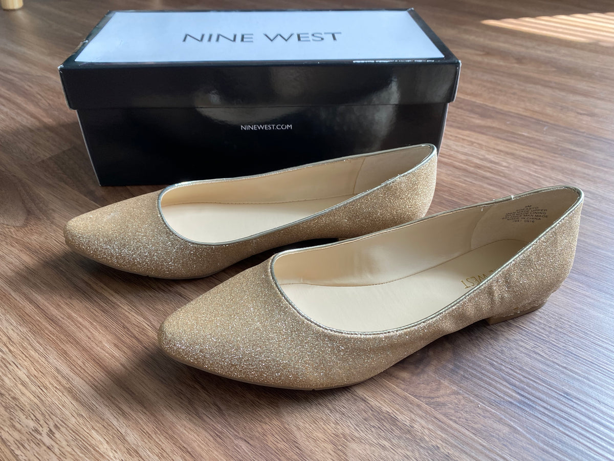 #59 Women's Nine West sparkly gold size 8 flats