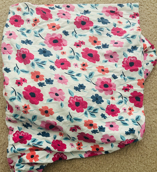 #15 Floral Crib Sheet