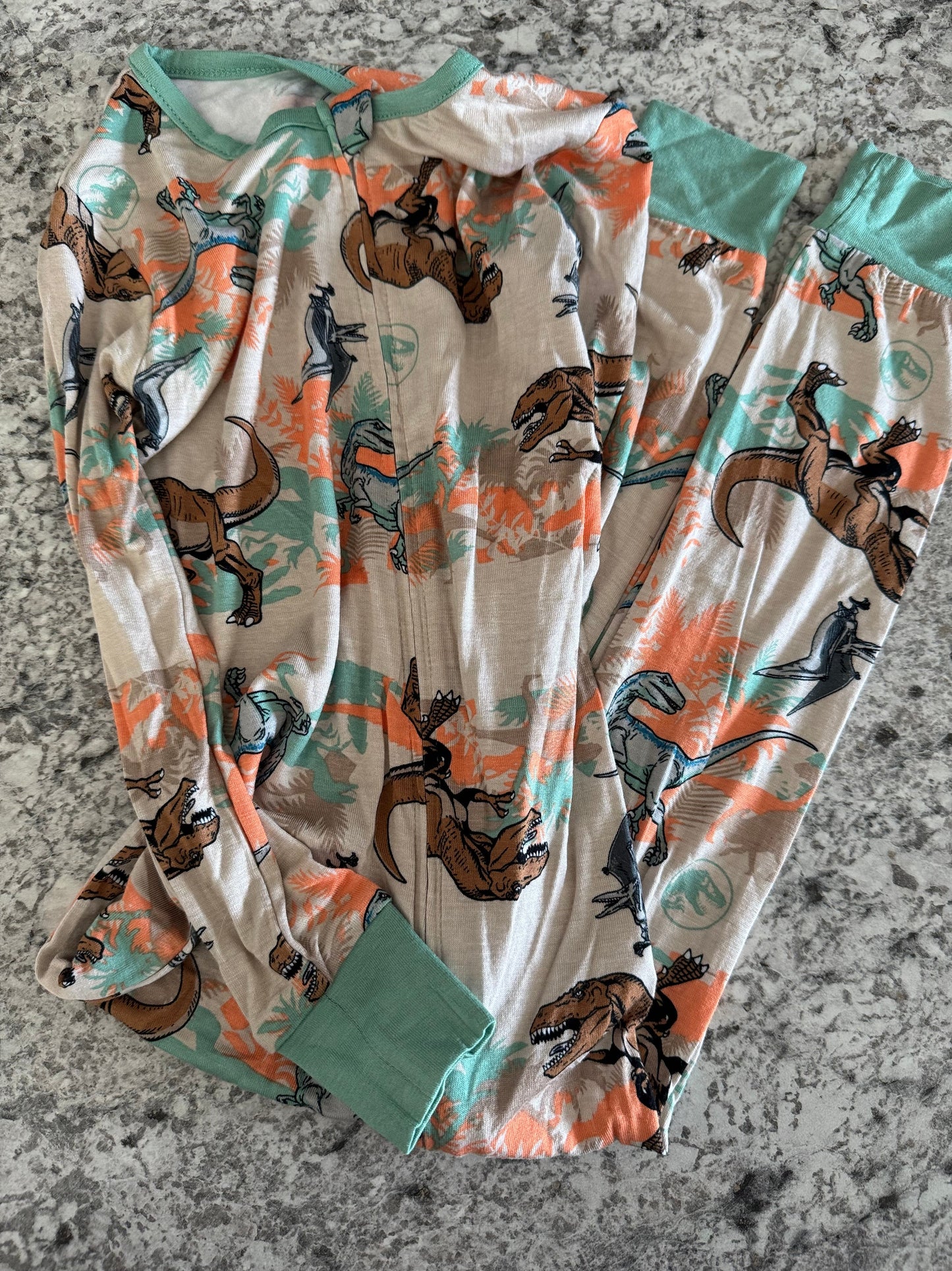 *REDUCED* #107 Jurassic Park Pajamas NWOT 4T
