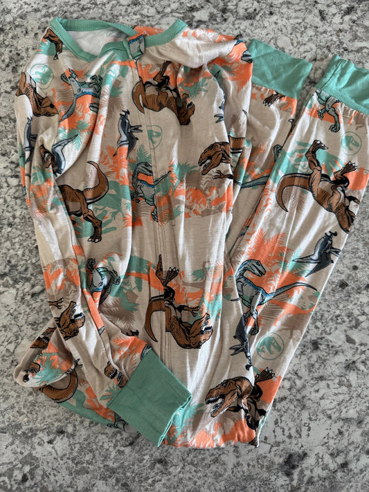 *REDUCED* #107 Jurassic Park Pajamas NWOT 4T