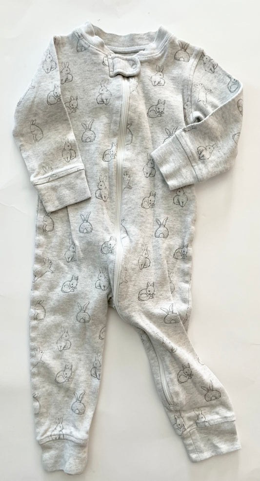 Owlivia zipper pajamas with bunnies size 18 months
