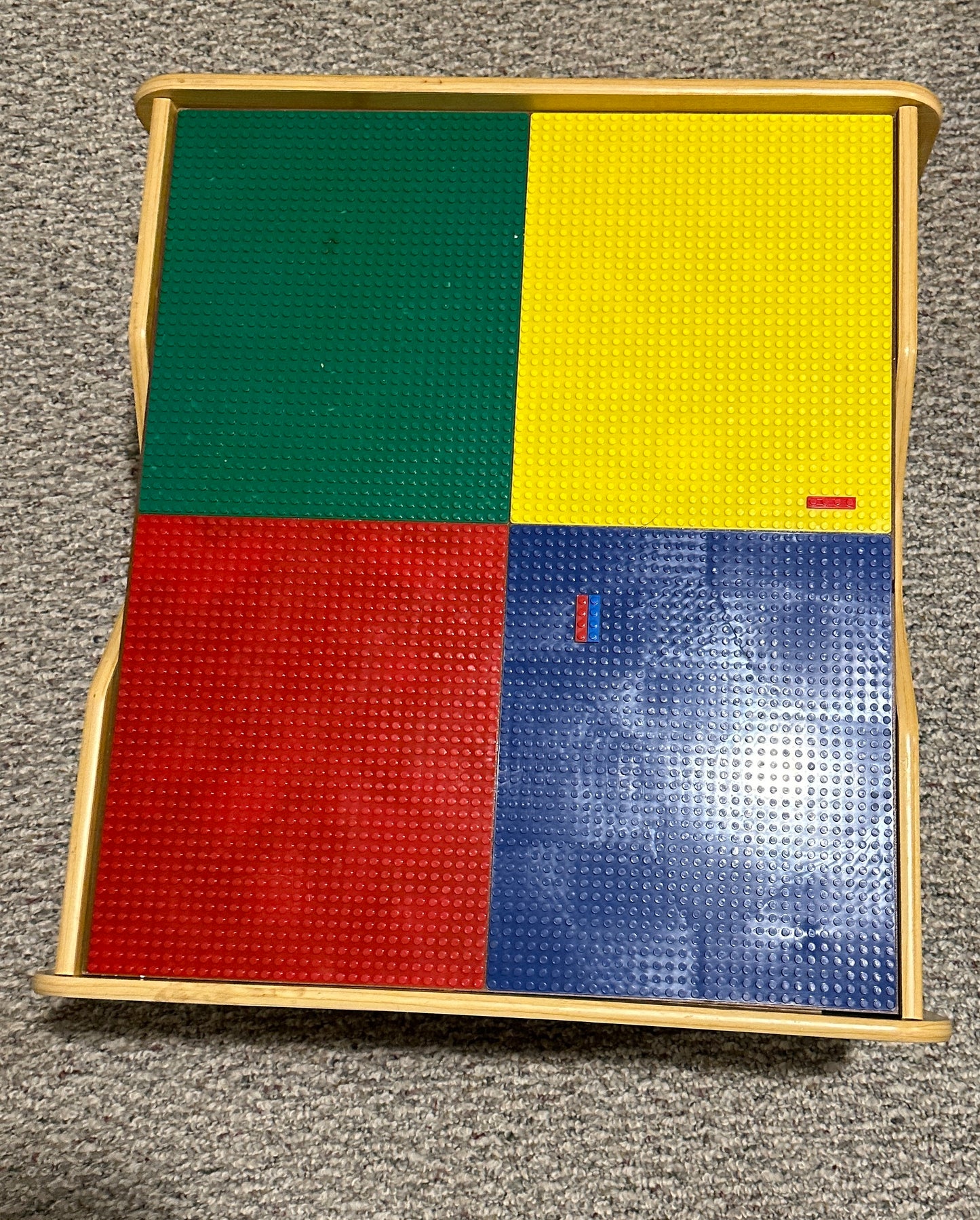 Lego/train table