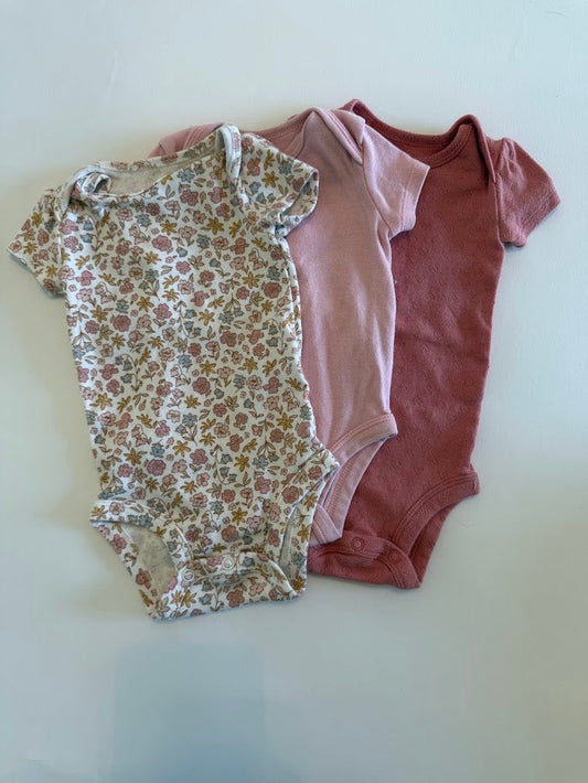 #78 REDUCED Carter's 3 Piece Pink Floral Bodysuits Girls 3M