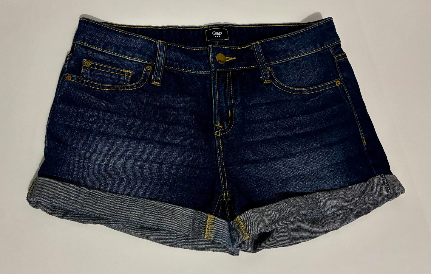 #132 - REDUCED - Gap: Women's Jean Shorts, Size 4
