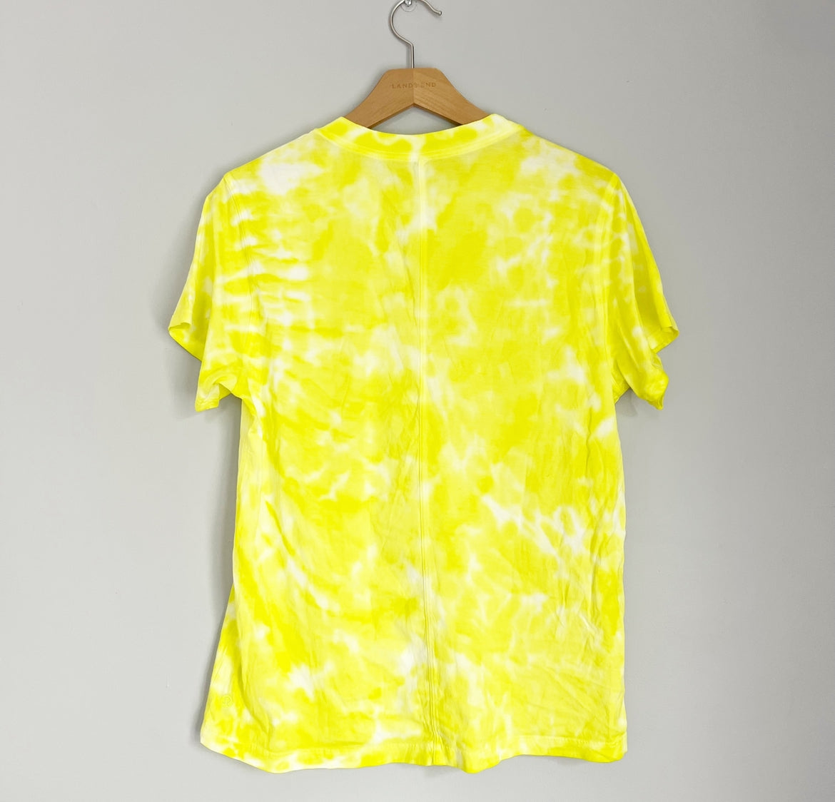Seller 196 Lululemon All yours Tee women’s 6