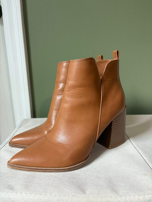#133 **REDUCED** Women’s Size 7 Nine West Boots