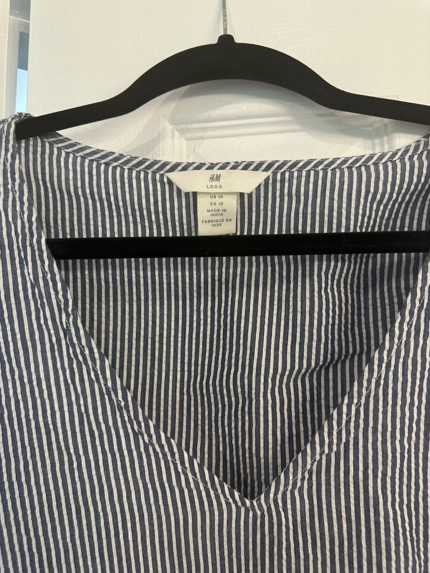 H&M Size 10 Blue & White striped shirt - Women's