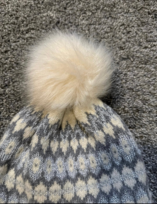 #53 kids beanie