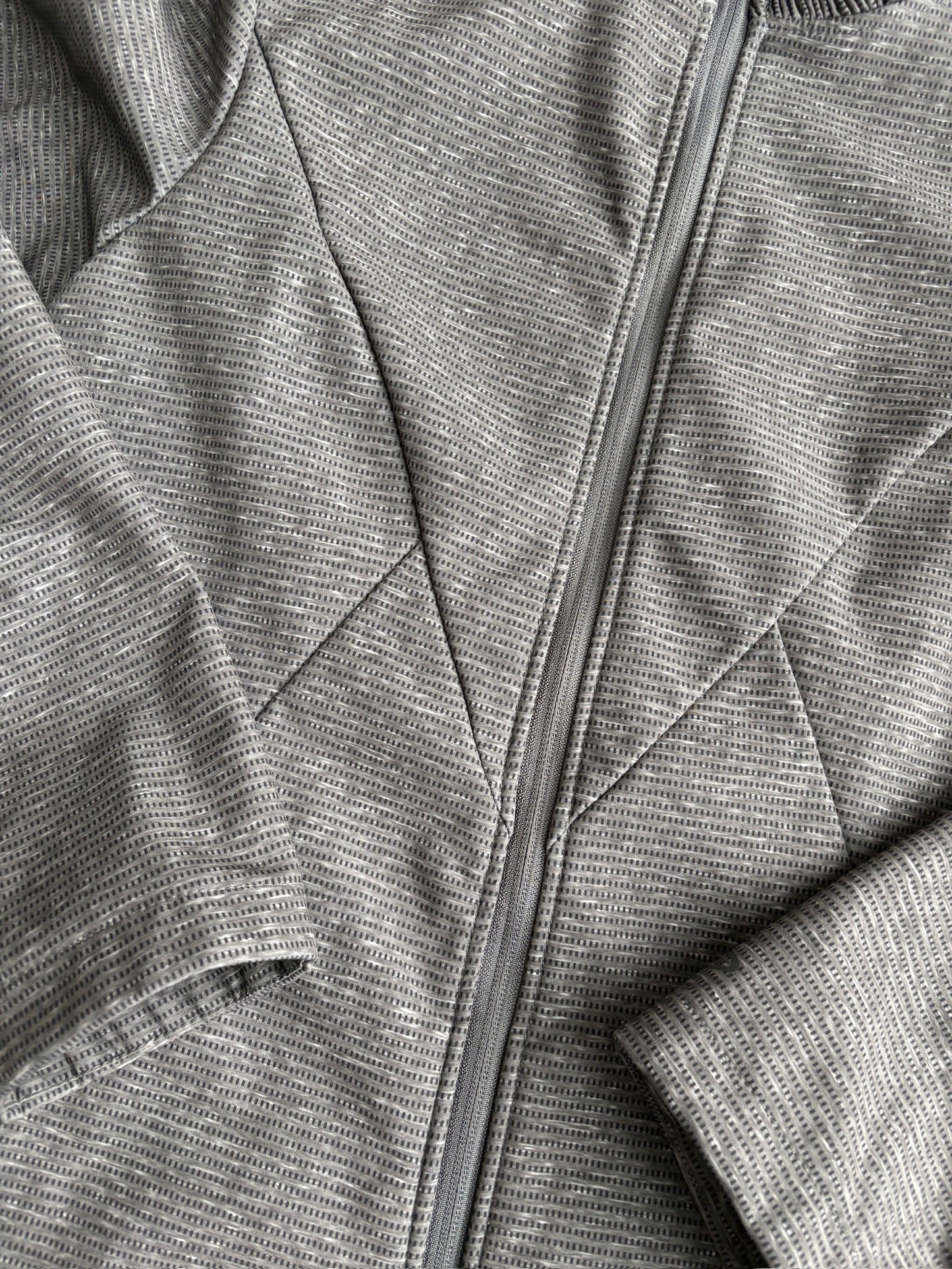 Seller #105 - Size Small Women's Gray Champion Rain Jacket GUC to VGUC