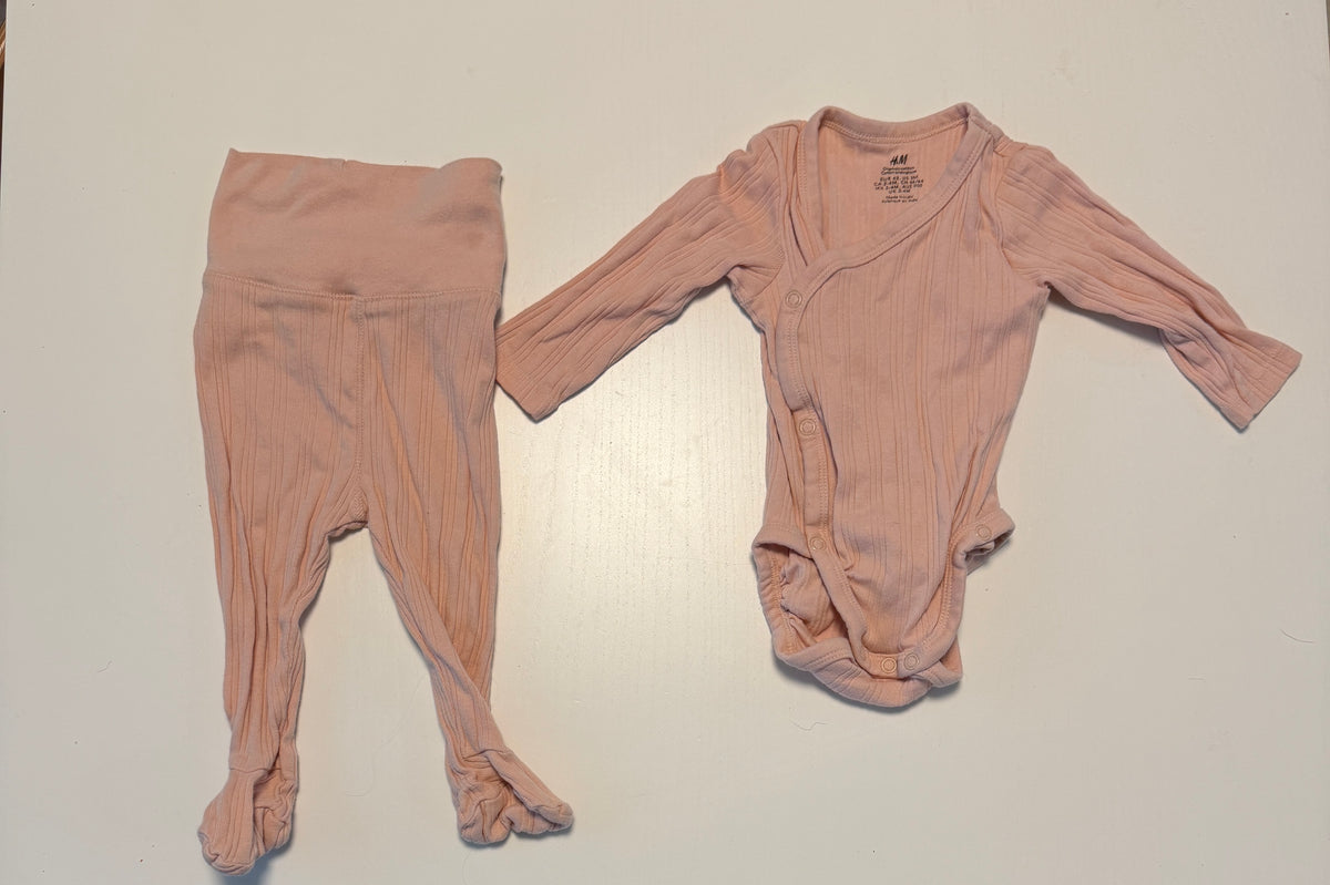 #93 H&M wrap over body suit and pant set size 0-3 months