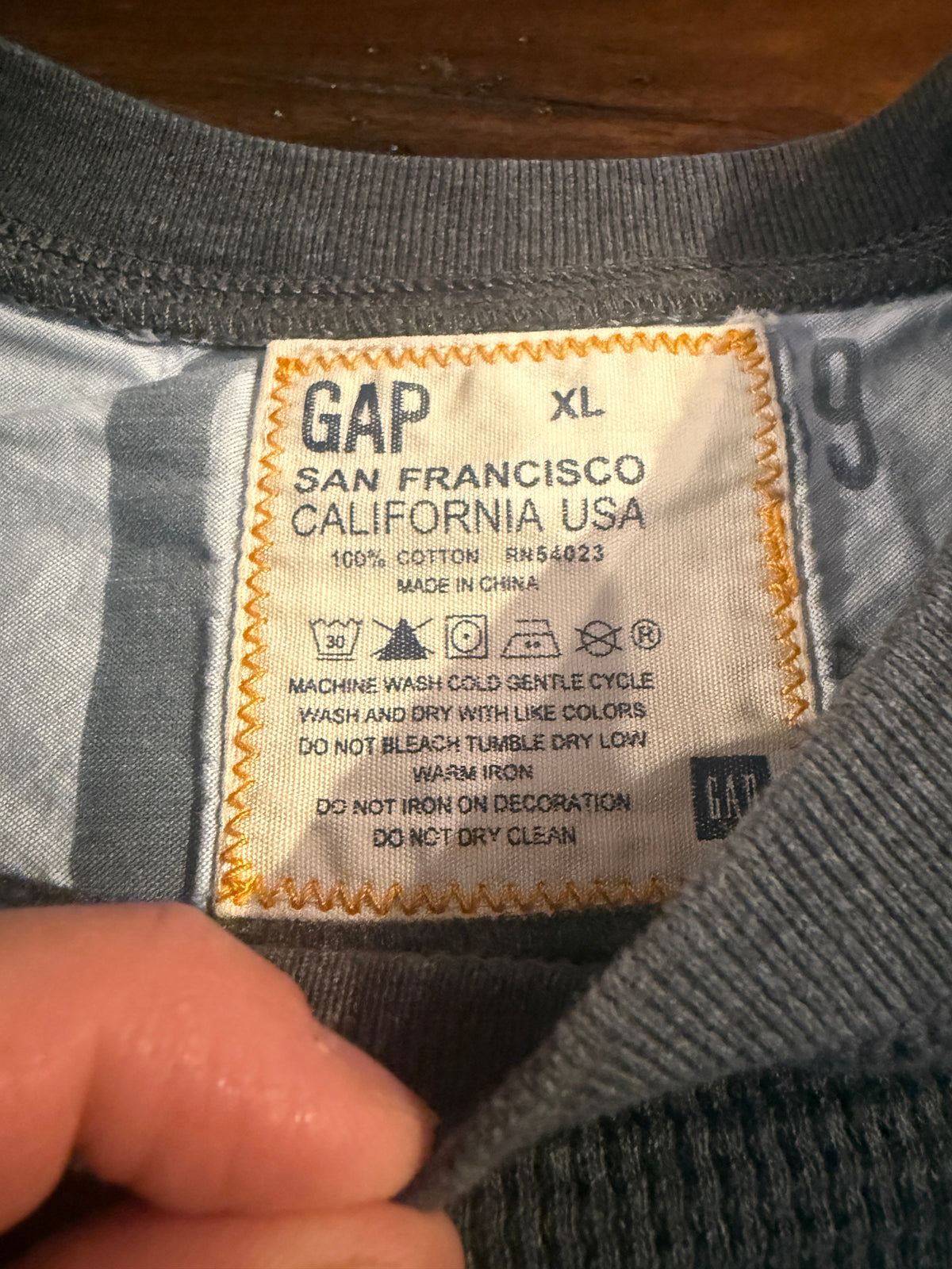 #51 Gap Men’s Size XL Waffle Knit Thermal Shirt