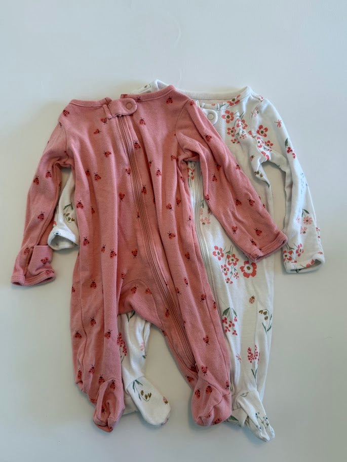 #78 REDUCED Carter's 2 Piece Ladybug and Floral Pajamas Girls 3M