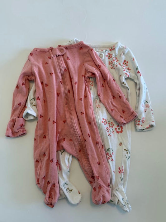 #78 REDUCED Carter's 2 Piece Ladybug and Floral Pajamas Girls 3M