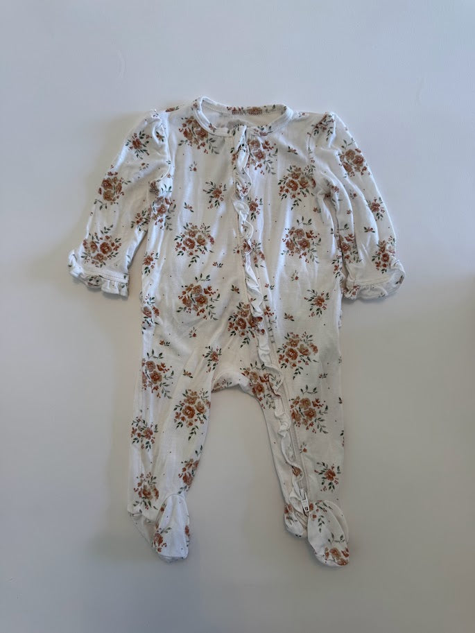 #78 REDUCED Little Me Floral Ruffle Pajamas Girls 3M