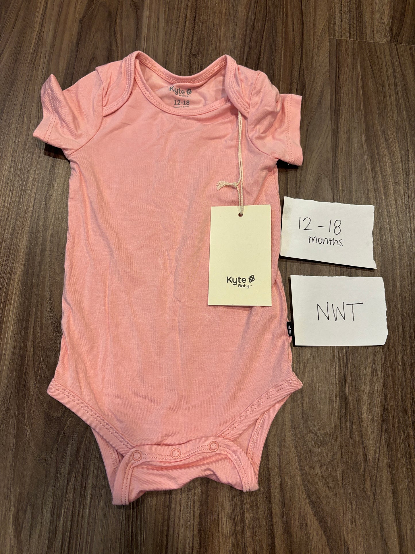 #98B - 12-18 Mo - Kyte Baby (Bamboo) - NWT Crepe Bodysuit