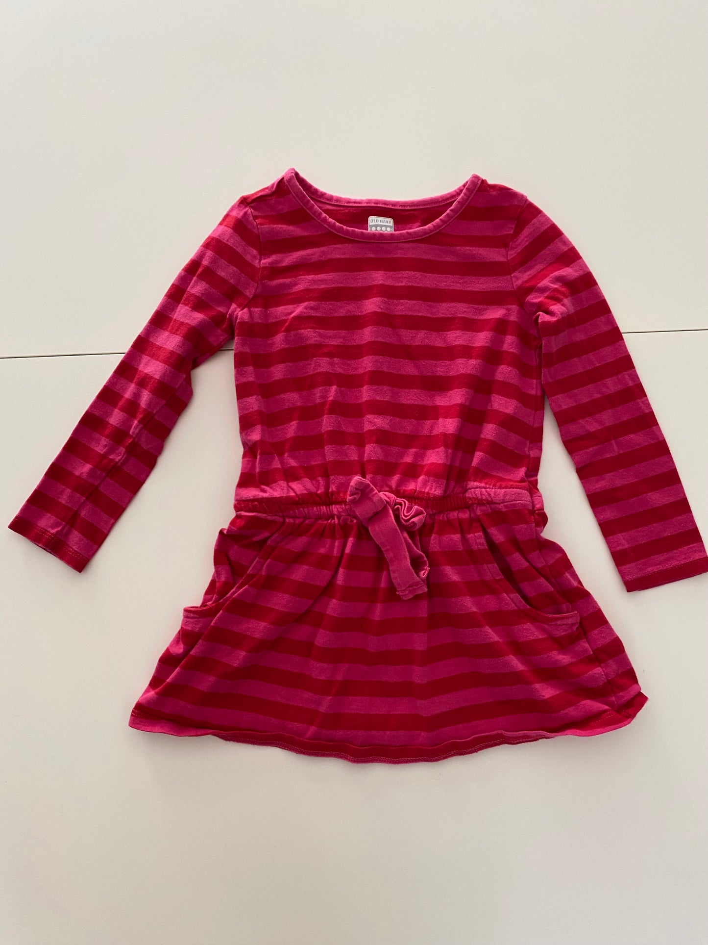 #84B- Old Navy red/hot pink striped dress, Girls 3T, GUC