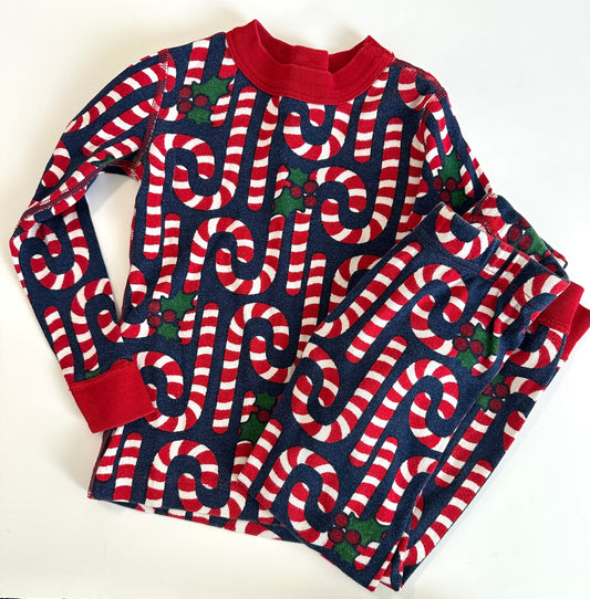 Seller #39 Hanna candy cane pajamas size 100/4 girl boy