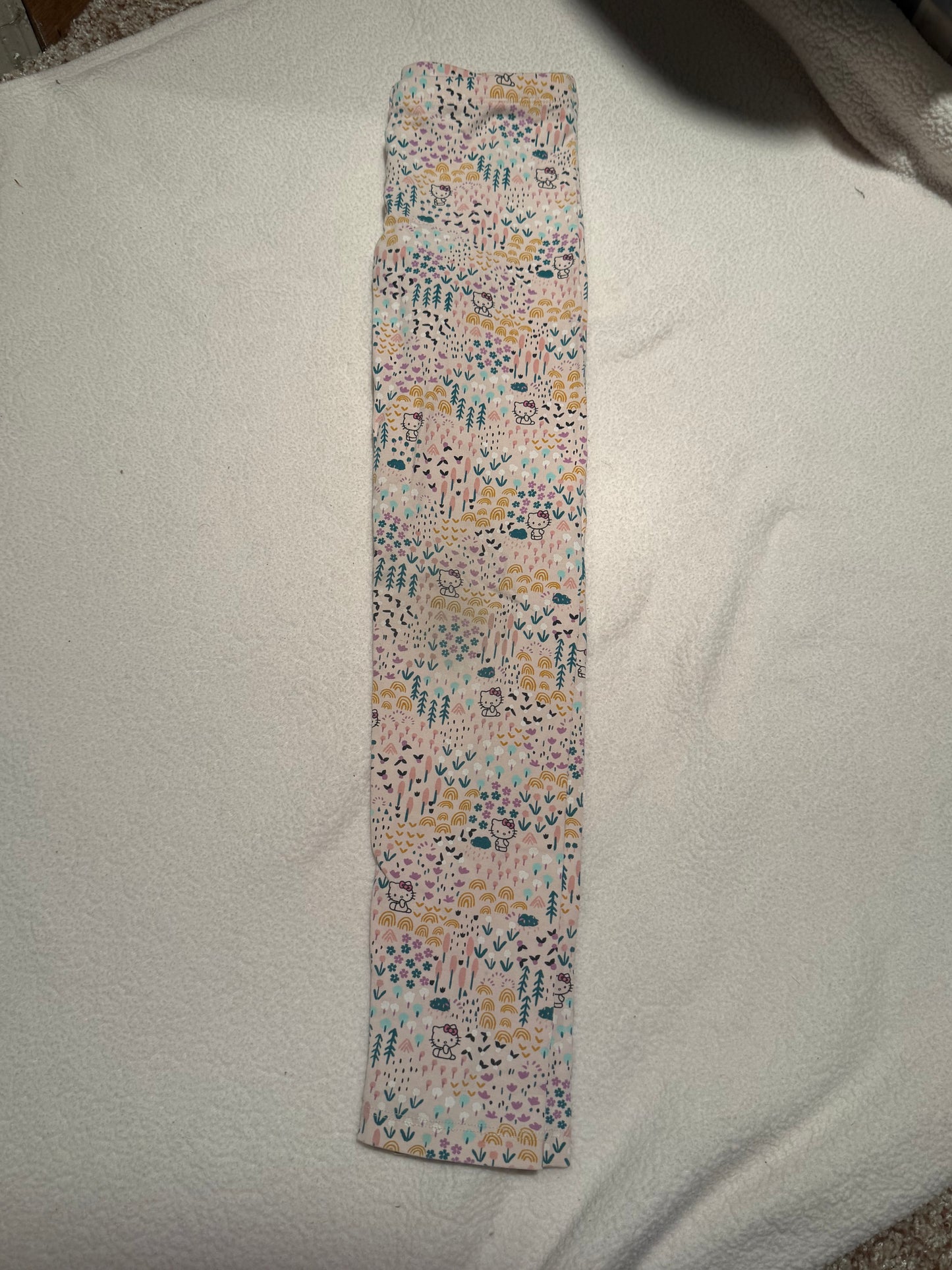 136 EUC hello kitty leggings size 7