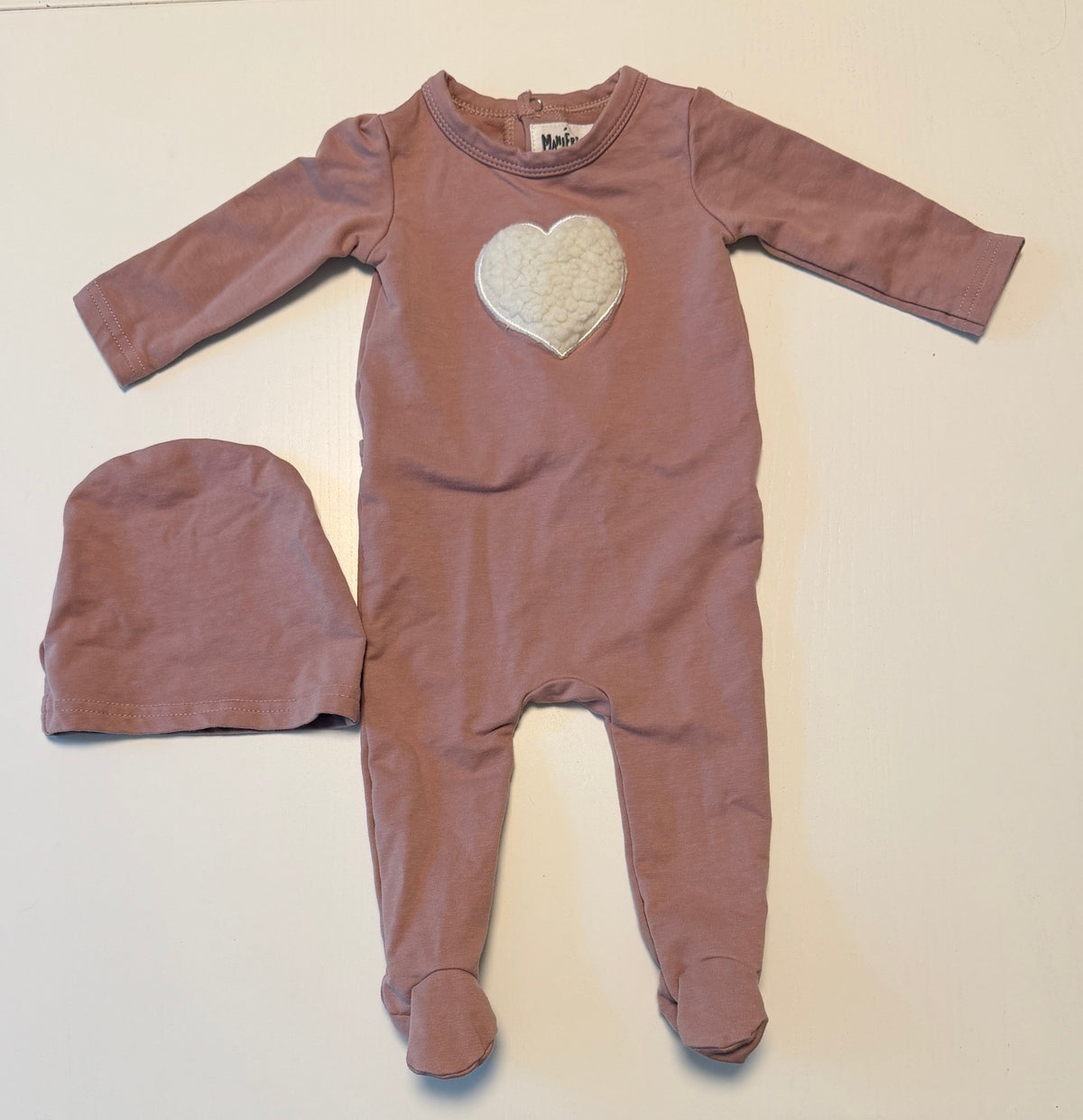 #93 Manerie Child (Nordstrom) footie and hat bundle girls 3-6 months