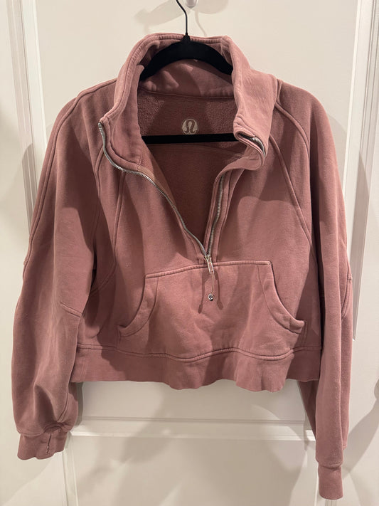 *REDUCED* #107 Lululemon Scuba Cropped size L