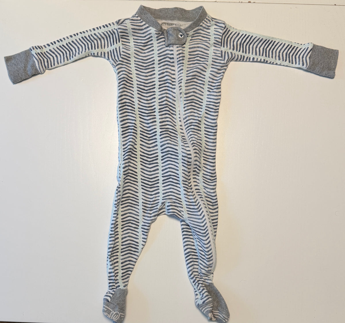 #93 Burts Bees organic cotton sleep-and-play footie bundle (3) size 3-6 months