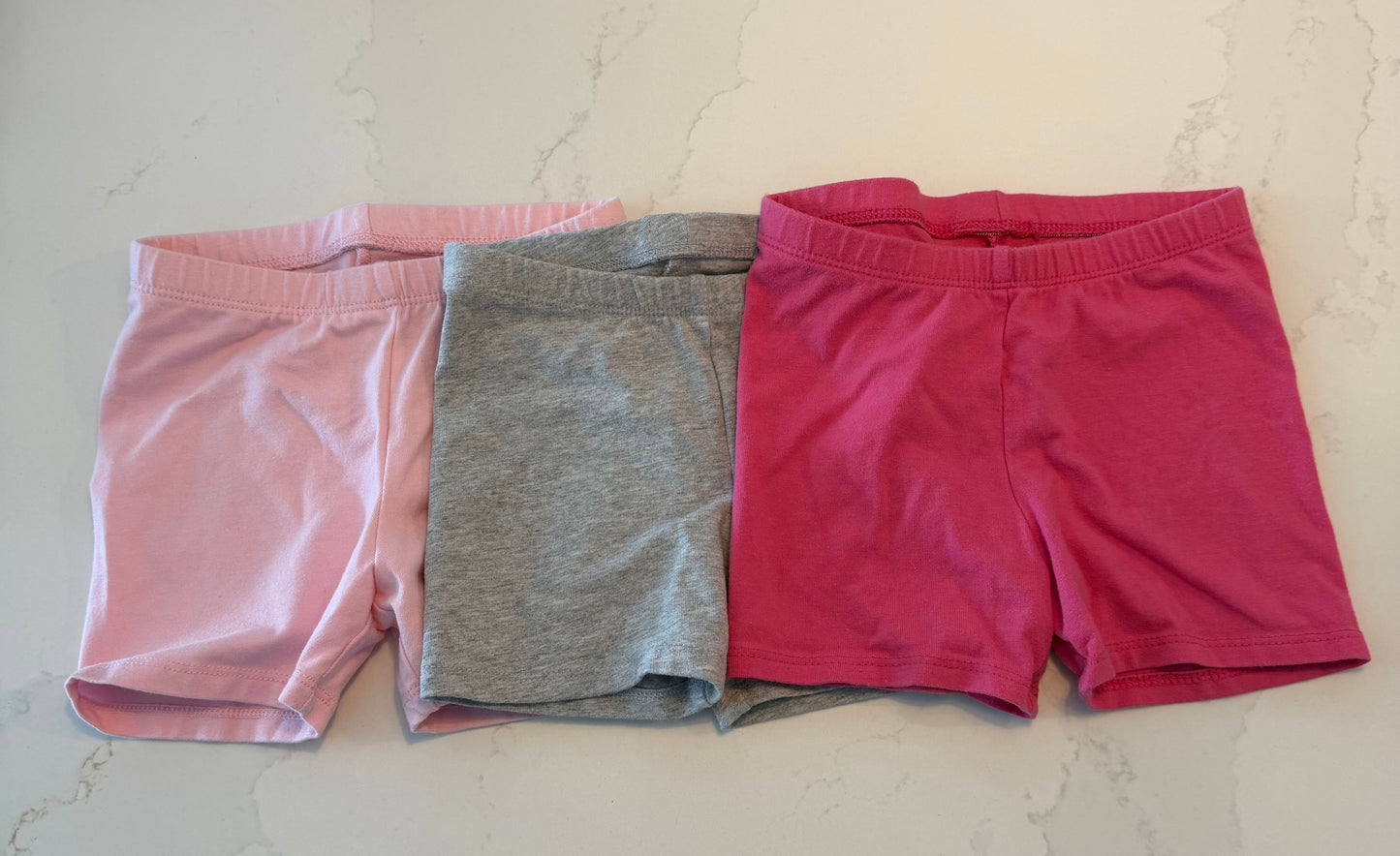 #133 cat & jack 4T shorts