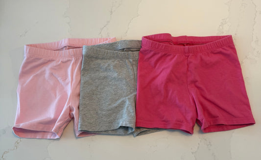 #133 cat & jack 4T shorts