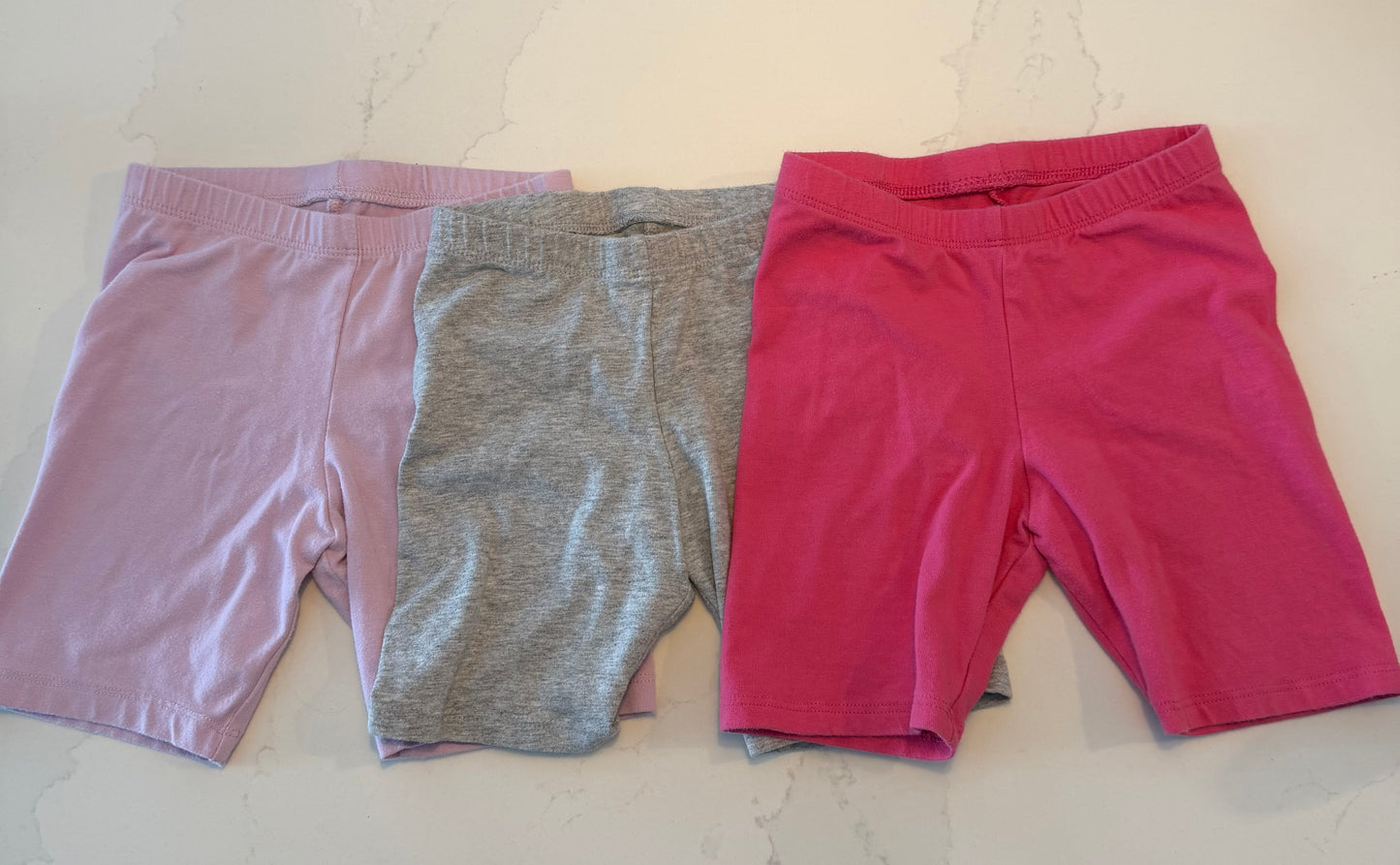 #133 cat & jack 4T shorts
