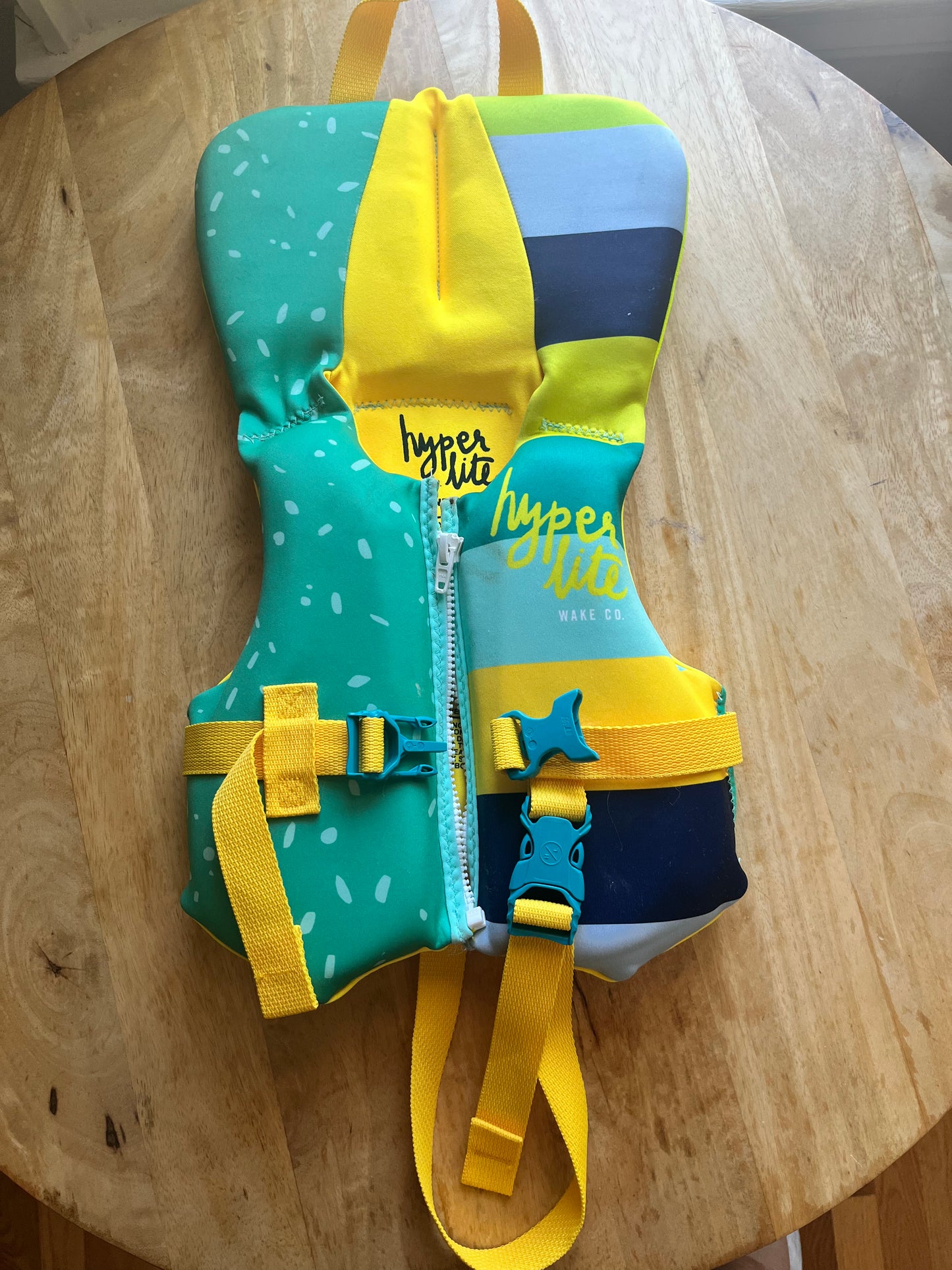 #97-Hyperlite Infantr Life Vest - Less than 30lb
