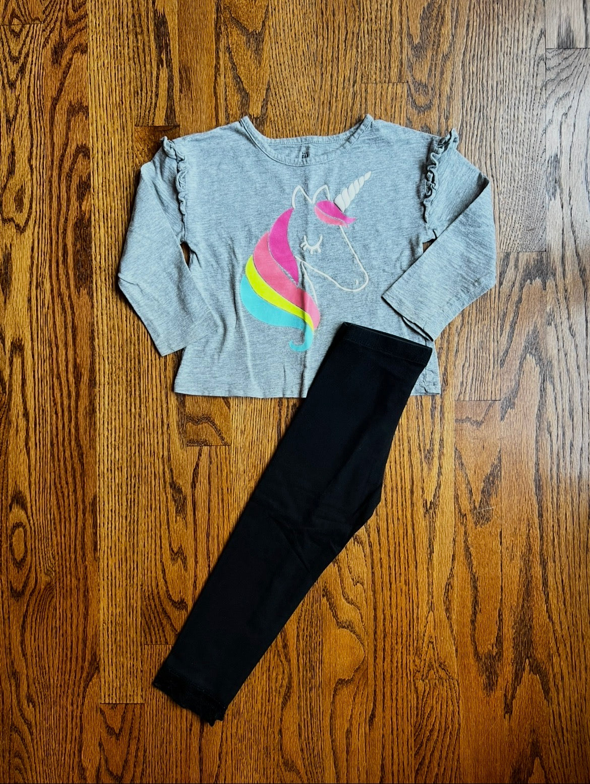 Seller #115 -  Girls 4T Outfit (Gap Rainbow Unicorn Top + Children’s Place Black Leggings), GUC