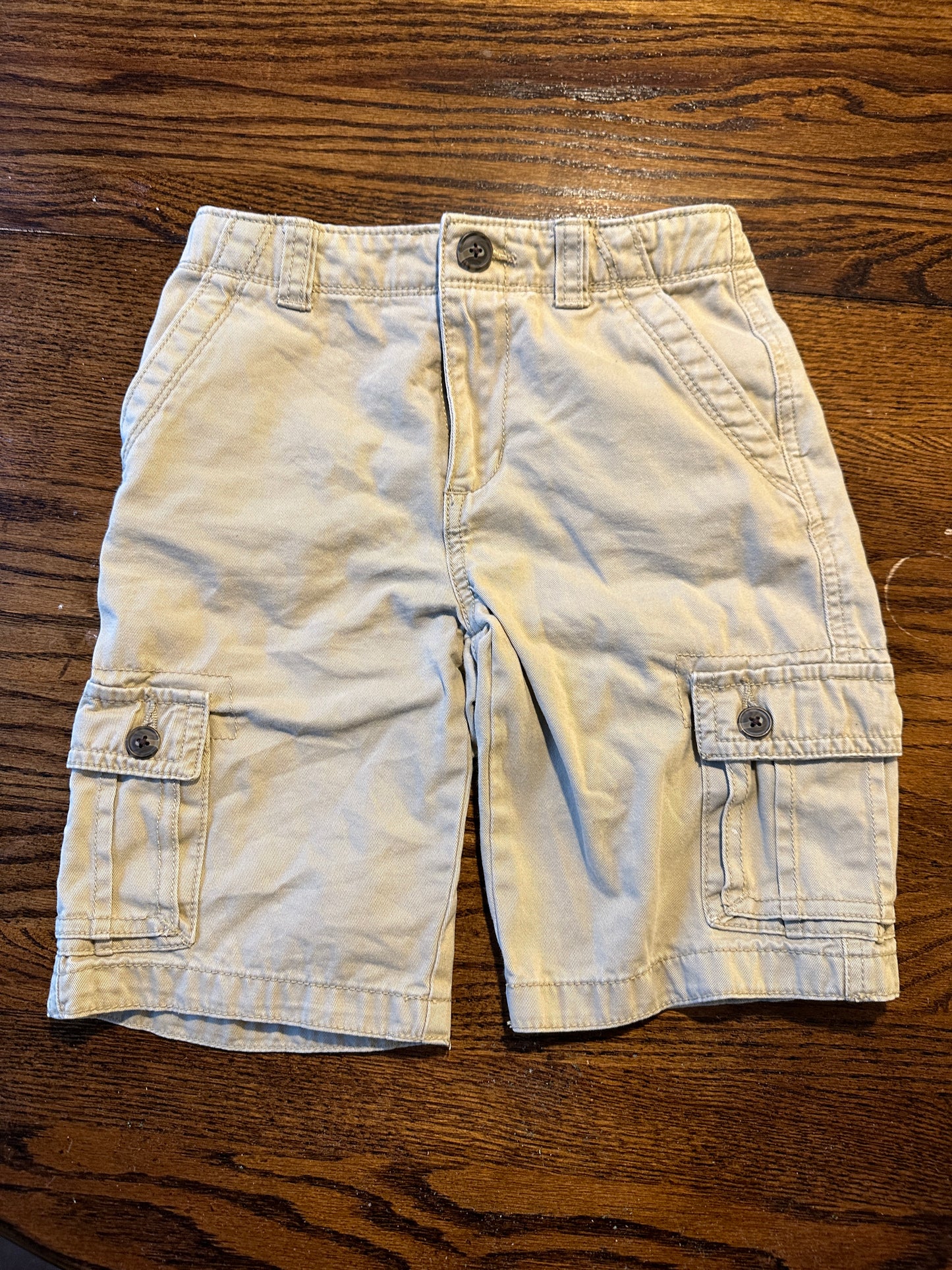 Sz 7 Arizona shorts