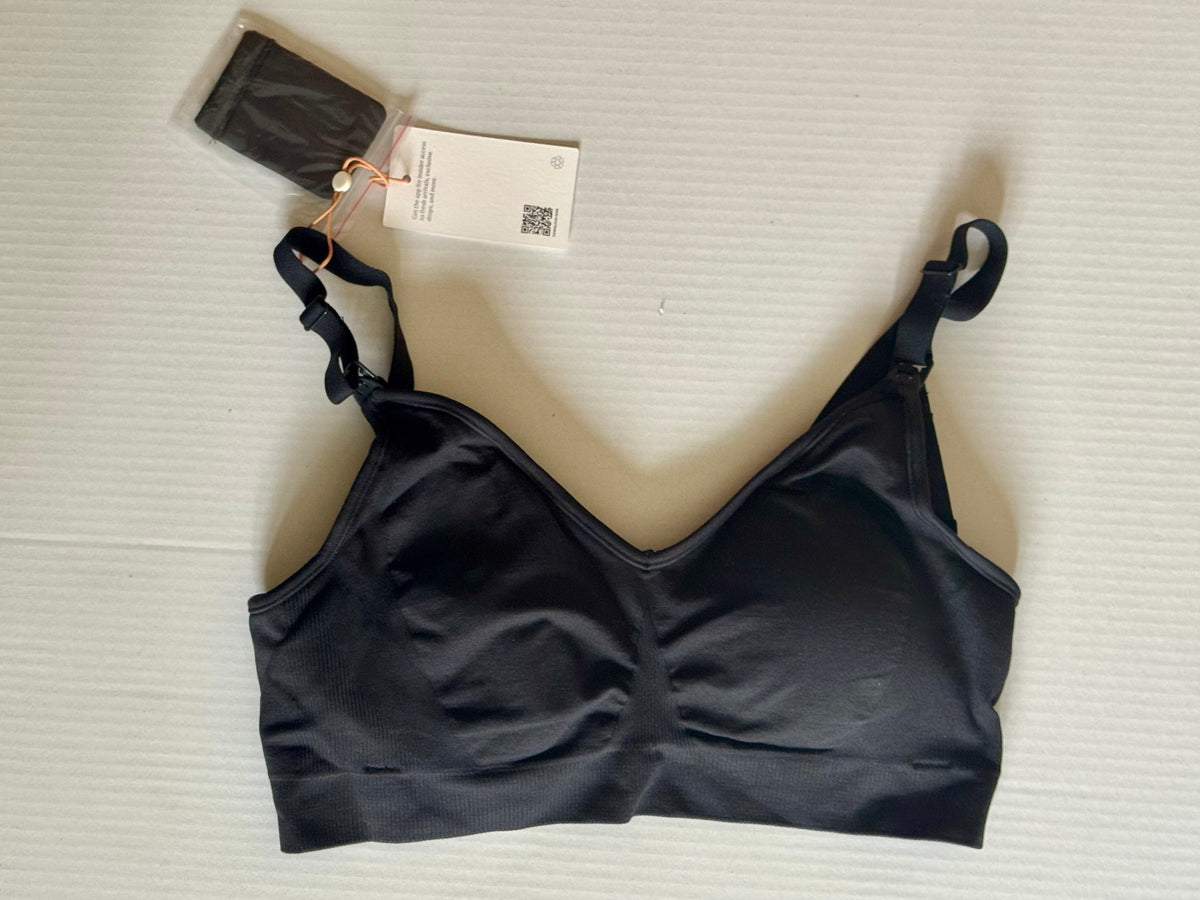 #129 NWT Quince Black Seamless Nursing Bra  L