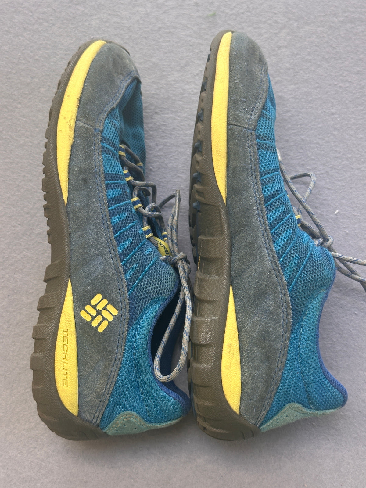 #163 Columbia Blue Hiking Shoes - size 3 - VGUC