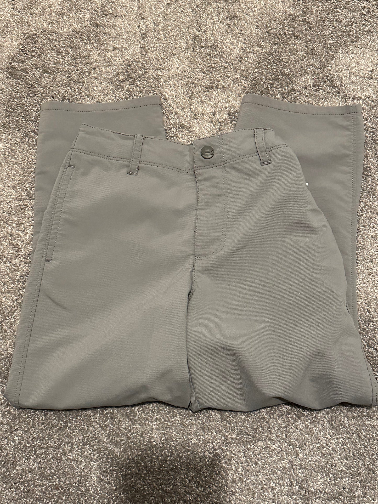 Under armour Sz 6 Boys Gray Golf Pants Pick up in Milford 45244