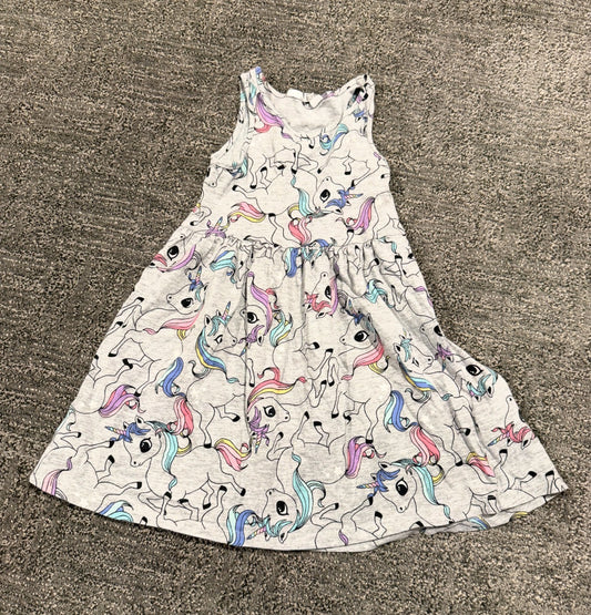 #133 H&M 4-6 fits like a 4