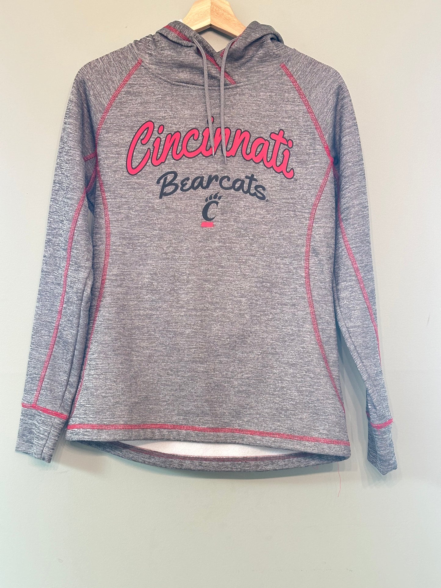 Cincinnati Bearcats Women’s Medium (fits like small) Gray Fleece Hoodie Sweatshirt