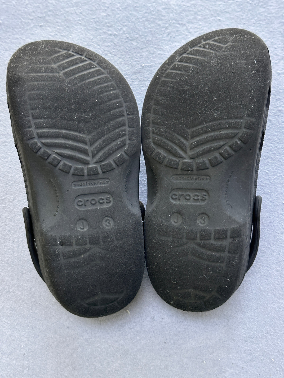 #163 Black Crocs - size J3
