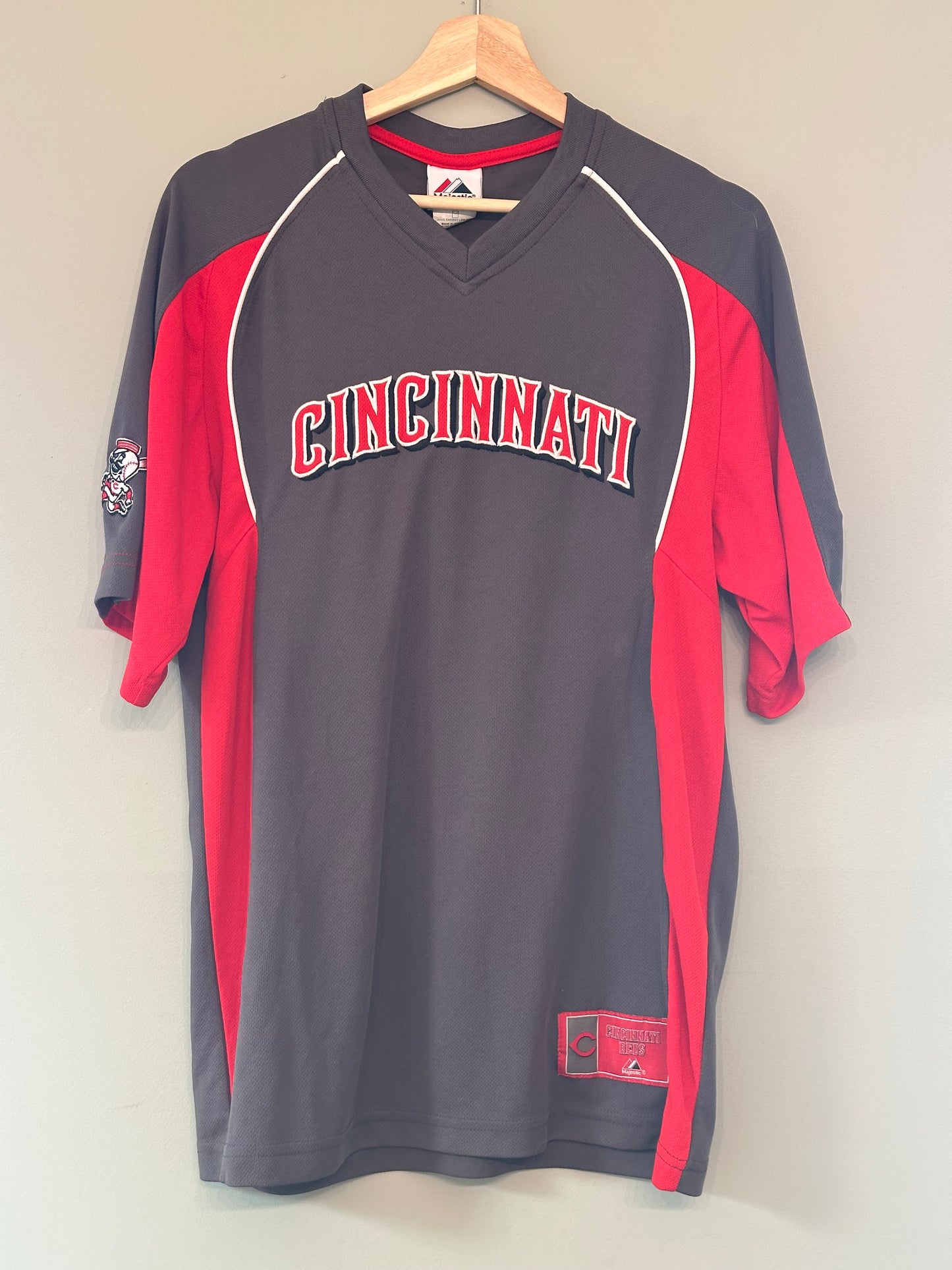 Majestic Cincinnati Reds Men’s Medium Jersey Style Shirt