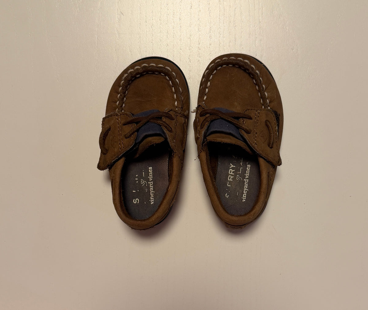 #93 Sperry baby boy shoes size 4M