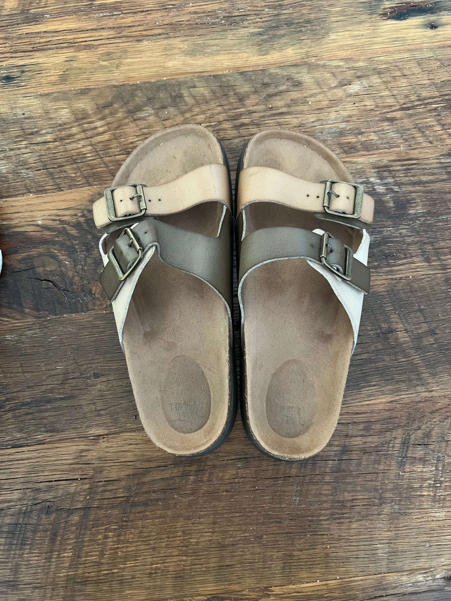 #67 Time & True Women's Brown Footbed Sandals - Size 8