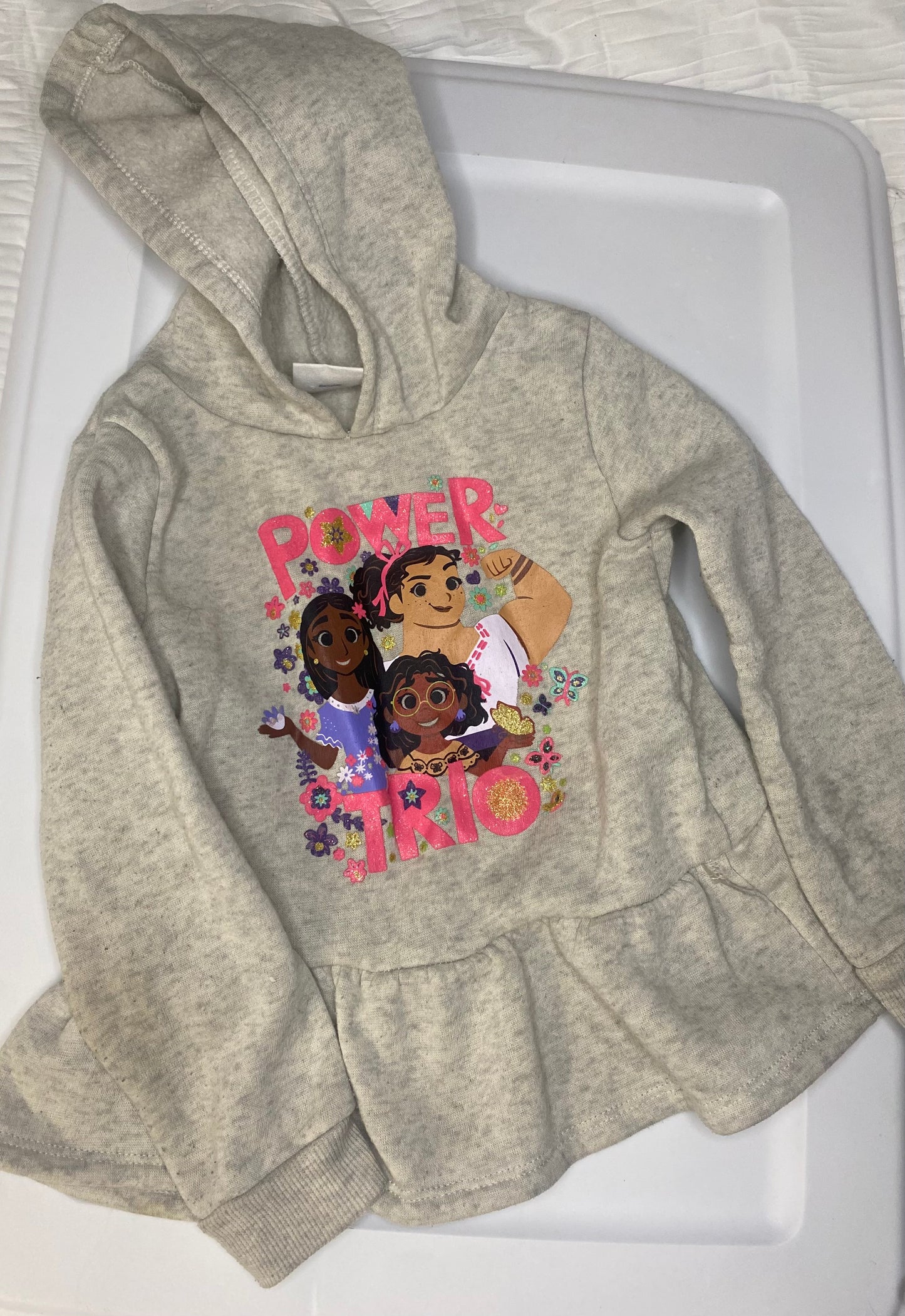 Seller #66 Disney Encanto Size 4 Girls Sweatshirt