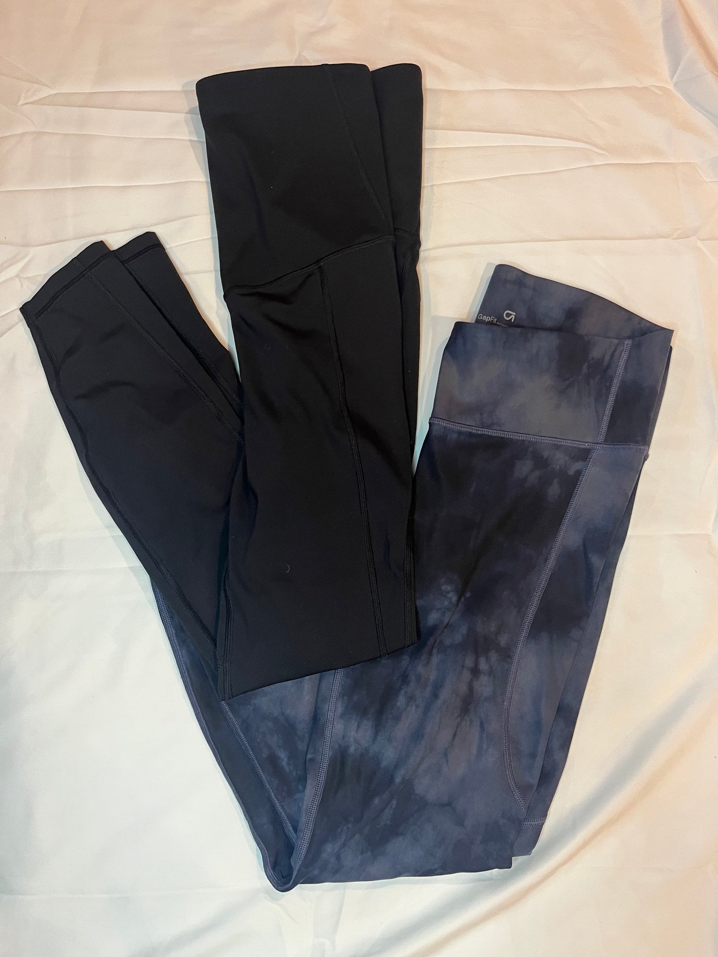 3B Gap size small maternity leggings