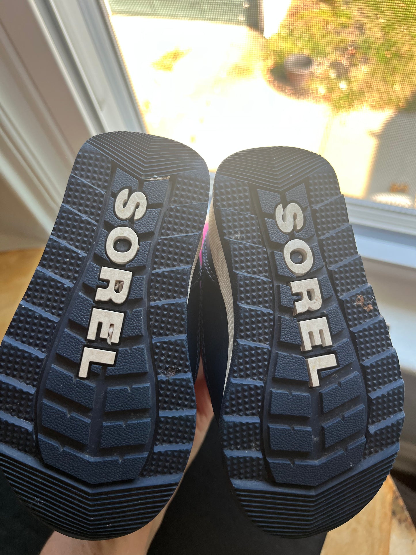 #97- Sorel Infant Girls Pink Snow Boots- Size 6
