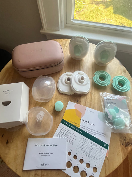 #97- Willow Go Wearable Breast Pump & Accessories