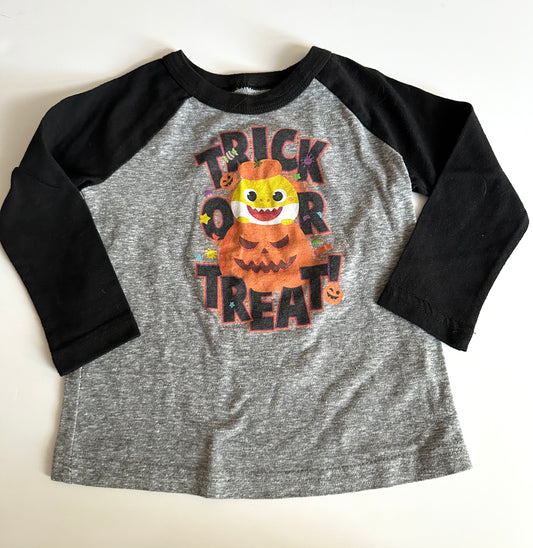 Seller #39 boy girl 18m Baby Shark Halloween shirt